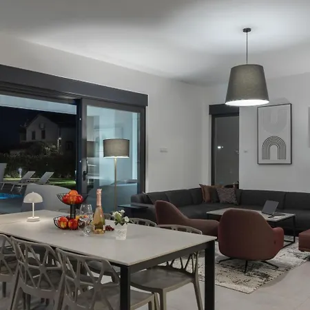 New! Luxury Alta & Montira Two Heated Pool * Juršići