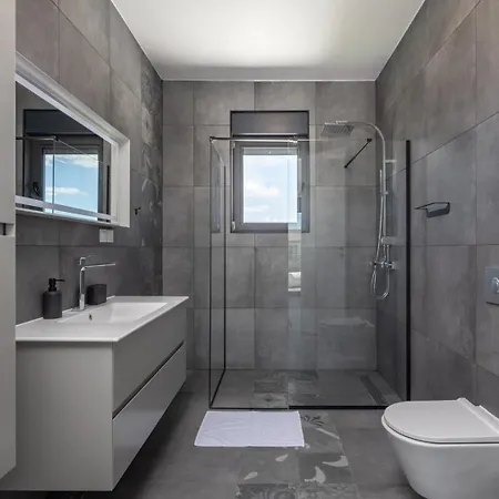 New! Luxury Alta & Montira Two Heated Pool *