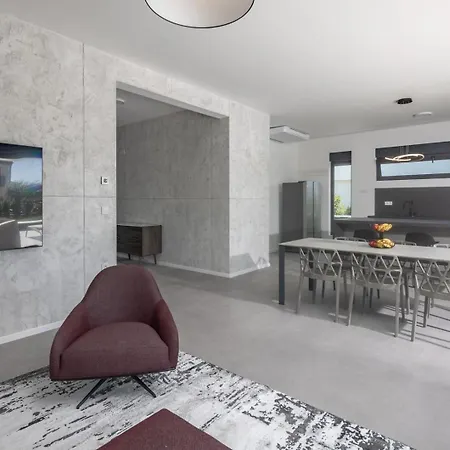 New! Luxury Alta & Montira Two Heated Pool